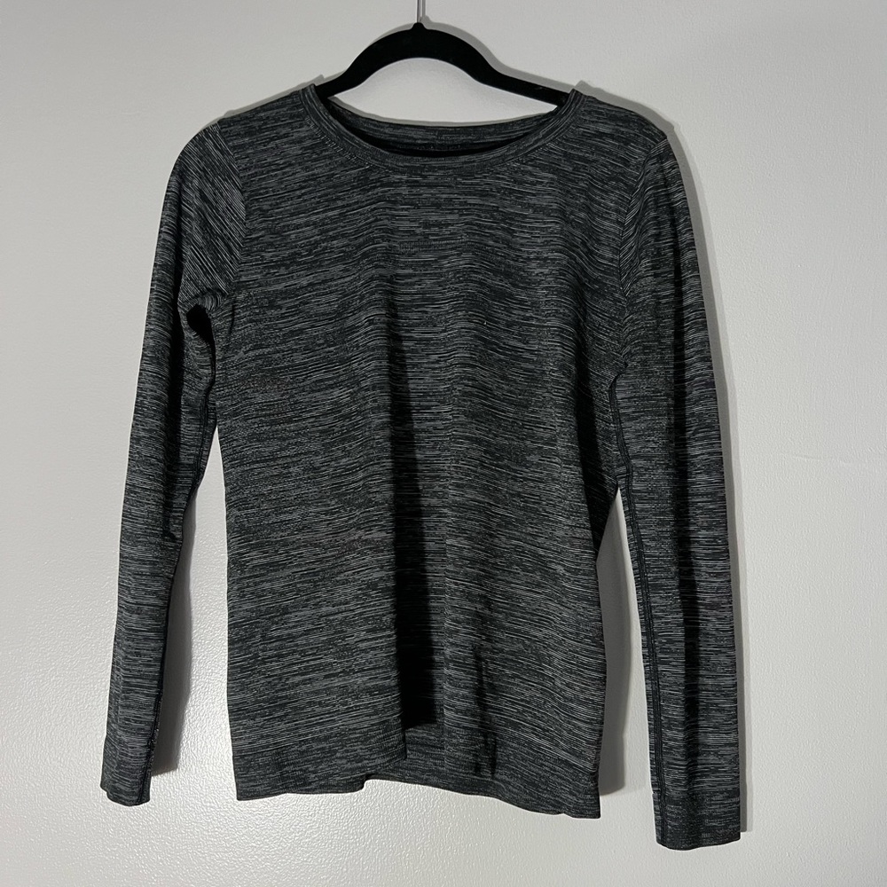 Lululemon swiftly relaxed